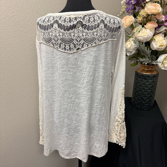 Jolt XXL White Long Sleeve Lace Boho Blouse Top – Romantic Festival Layering - Picture 3 of 9